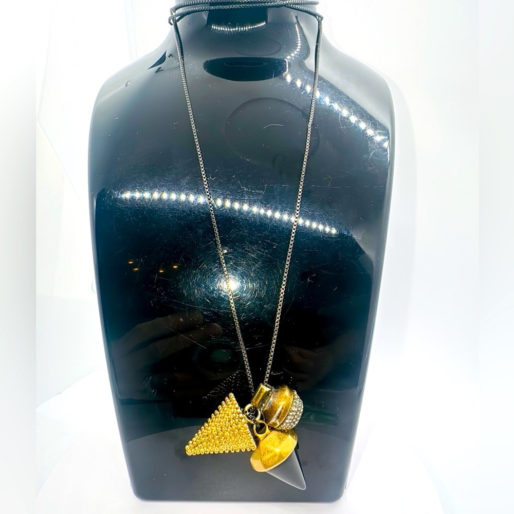 Madewell gunmetal necklace.​​